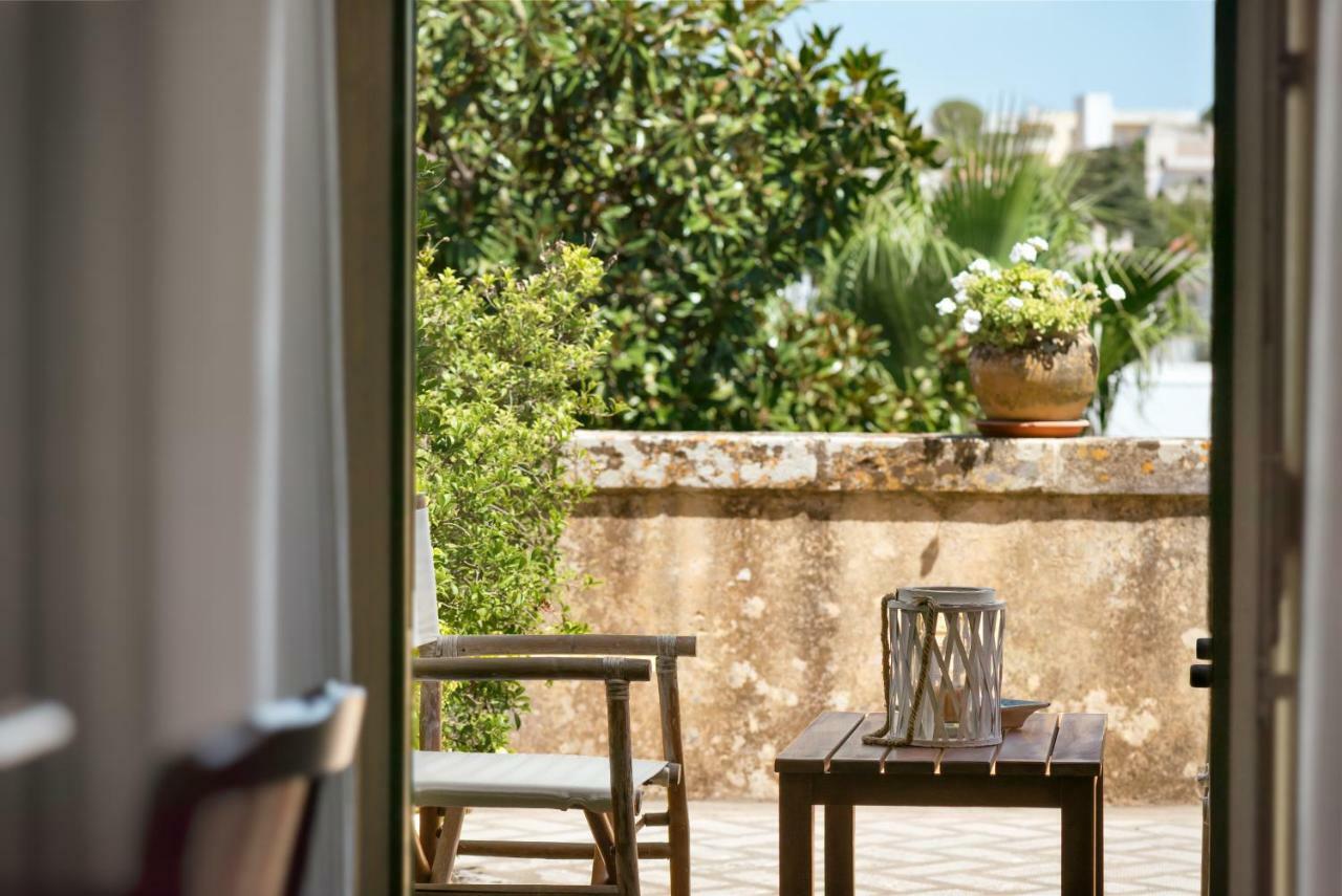 モルチャーノ・ディ・レウカ Palazzo Laura Bed & Breakfast エクステリア 写真