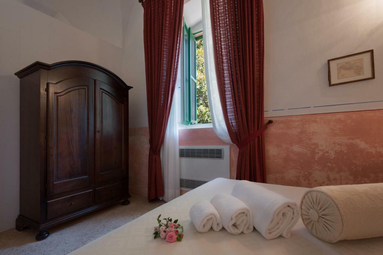 モルチャーノ・ディ・レウカ Palazzo Laura Bed & Breakfast エクステリア 写真